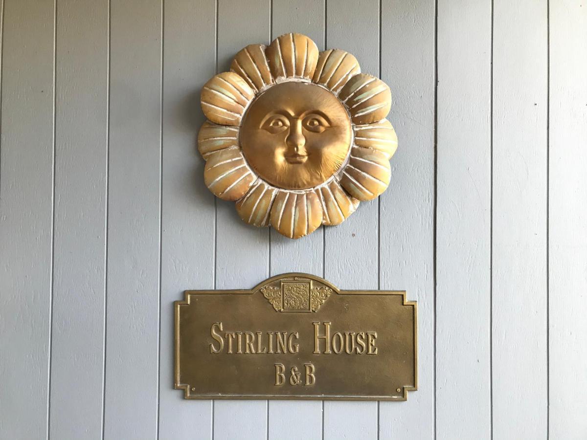 Stirling House Bed & Breakfast Kelowna Bagian luar foto